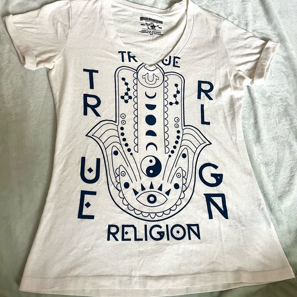 True religion world tour v neck white tee